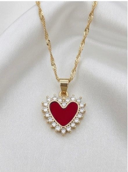 Collares de Corazón Rojo